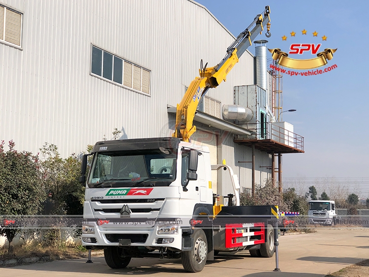 8 Tons Wrecker Truck with Crane - Crane 01